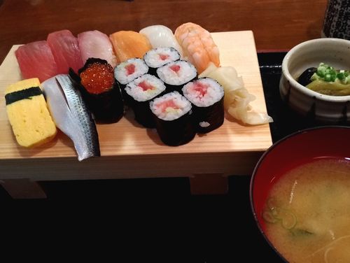 01_hichifuku-sushi.jpg