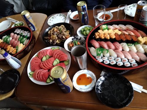01_sushi.jpg
