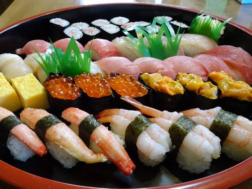 02_sushi.jpg
